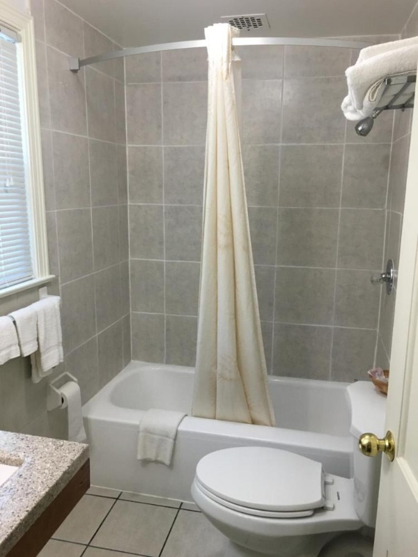 colony motel Jamestown image 15