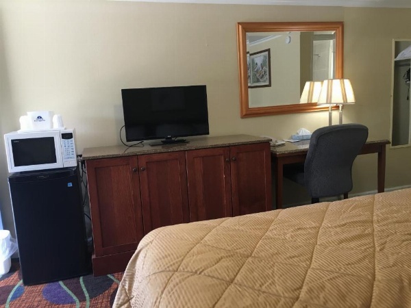 colony motel Jamestown image 18