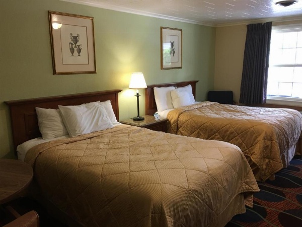 colony motel Jamestown image 24