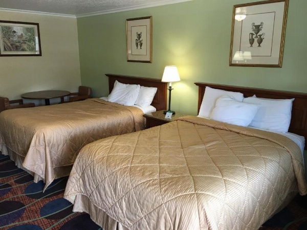 colony motel Jamestown image 28